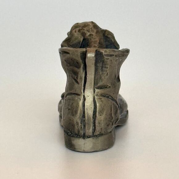 Vintage Hallmark Pewter Puppy in Shoe "No One Else Can Fill Your Shoes" Figurine - Picture 3 of 6